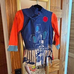 Asian style shirt sz Small